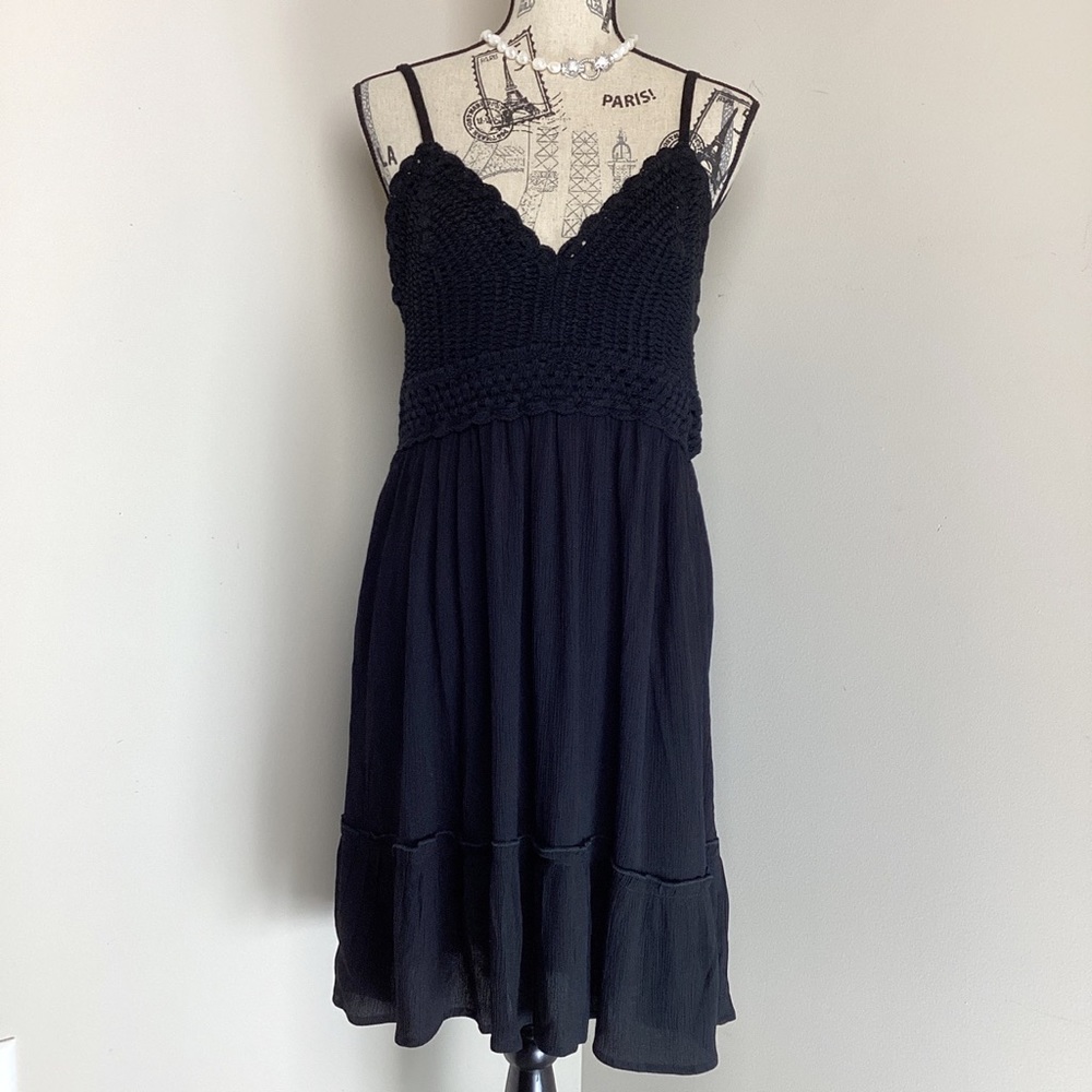 Women’s Black Crocheted Top Gauze Skirt Spaghetti Strap Babydoll Mini Dress